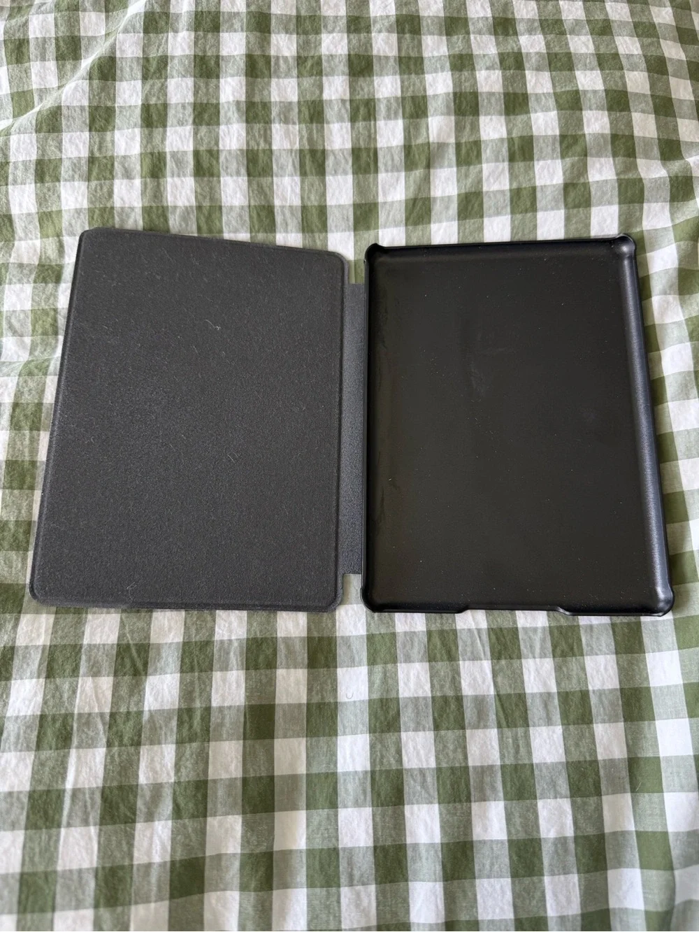 Black Textured kindle paperwhite 11th gen Case